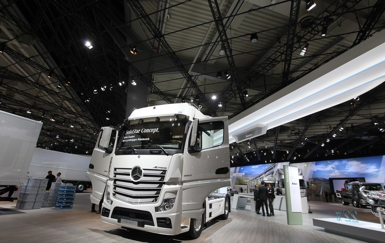 【圖】漢諾威車(chē)展：奔馳車(chē)型_卡車(chē)之家.png