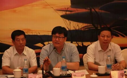 瓦軸孟偉參加全國地方軸承協(xié)會(huì )座談會(huì )暢談行業(yè)企業(yè)發(fā)展.賽襄軸承網(wǎng)站資訊